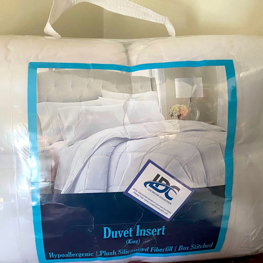 NWT BEAUTIFUL WHITE DUVET INSERT